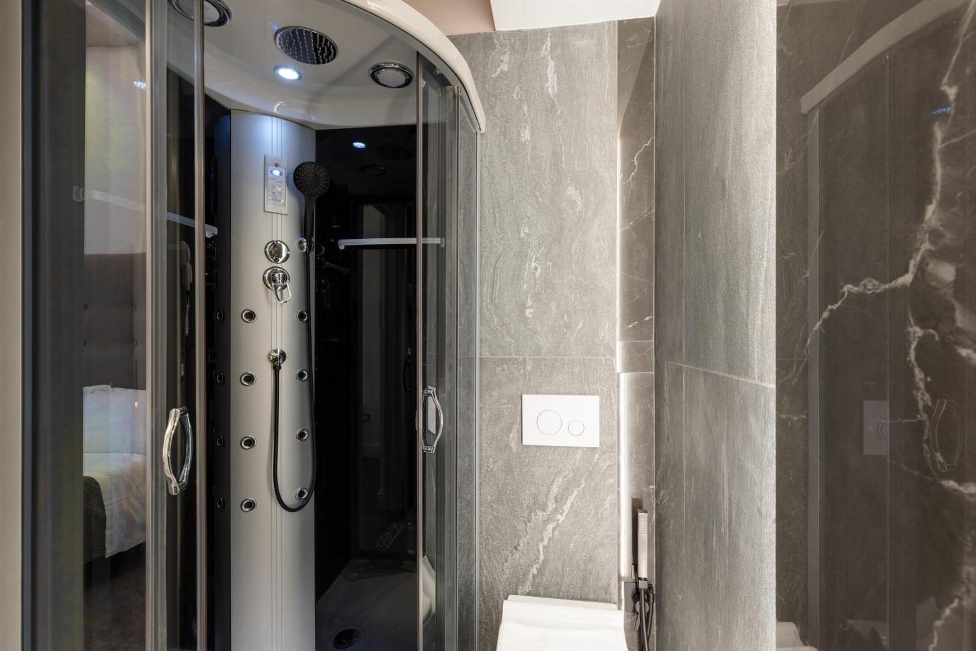 Antiqua Domus Hotel Рим Екстериор снимка